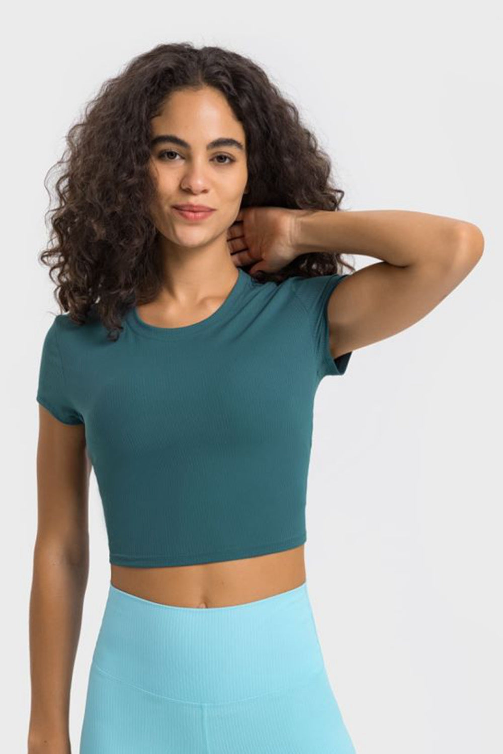 Round Neck Short Sleeve Cropped Sports T-Shirt